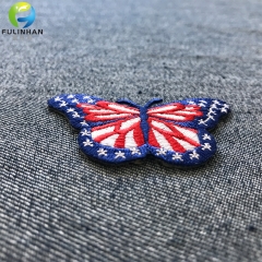 patch personalizzati ricamati farfalla