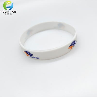 braccialetti in silicone personalizzati all'ingrosso con loghi